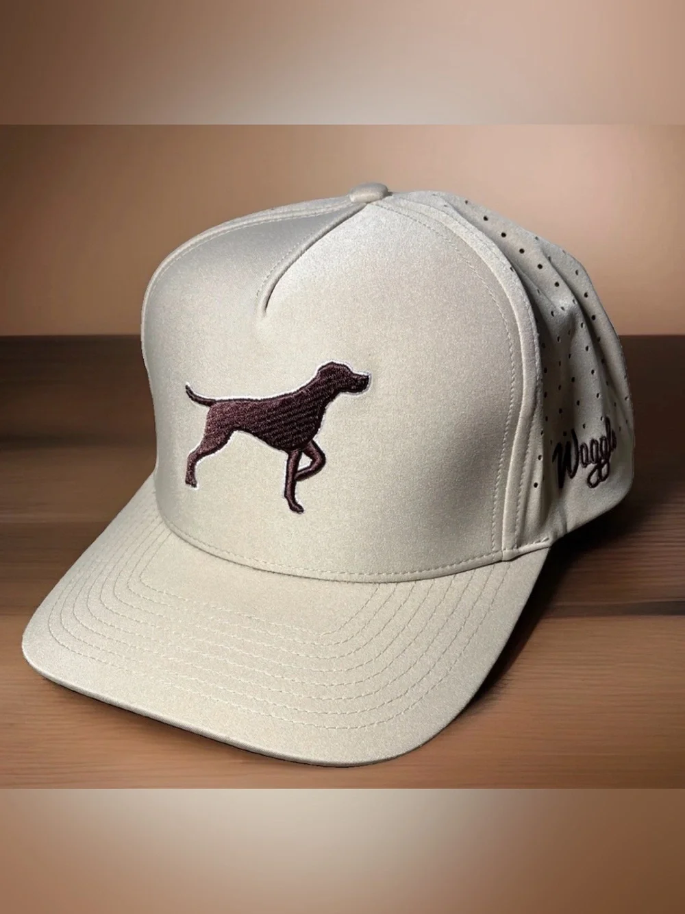 Waggle Golf Pointer Snapback Hat Mens OSFM Tan Perforated Excellent Dog Logo